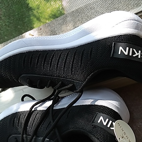 Danskin Ultra Light Cusion Comfort Sneakers 7 - Picture 13 of 16